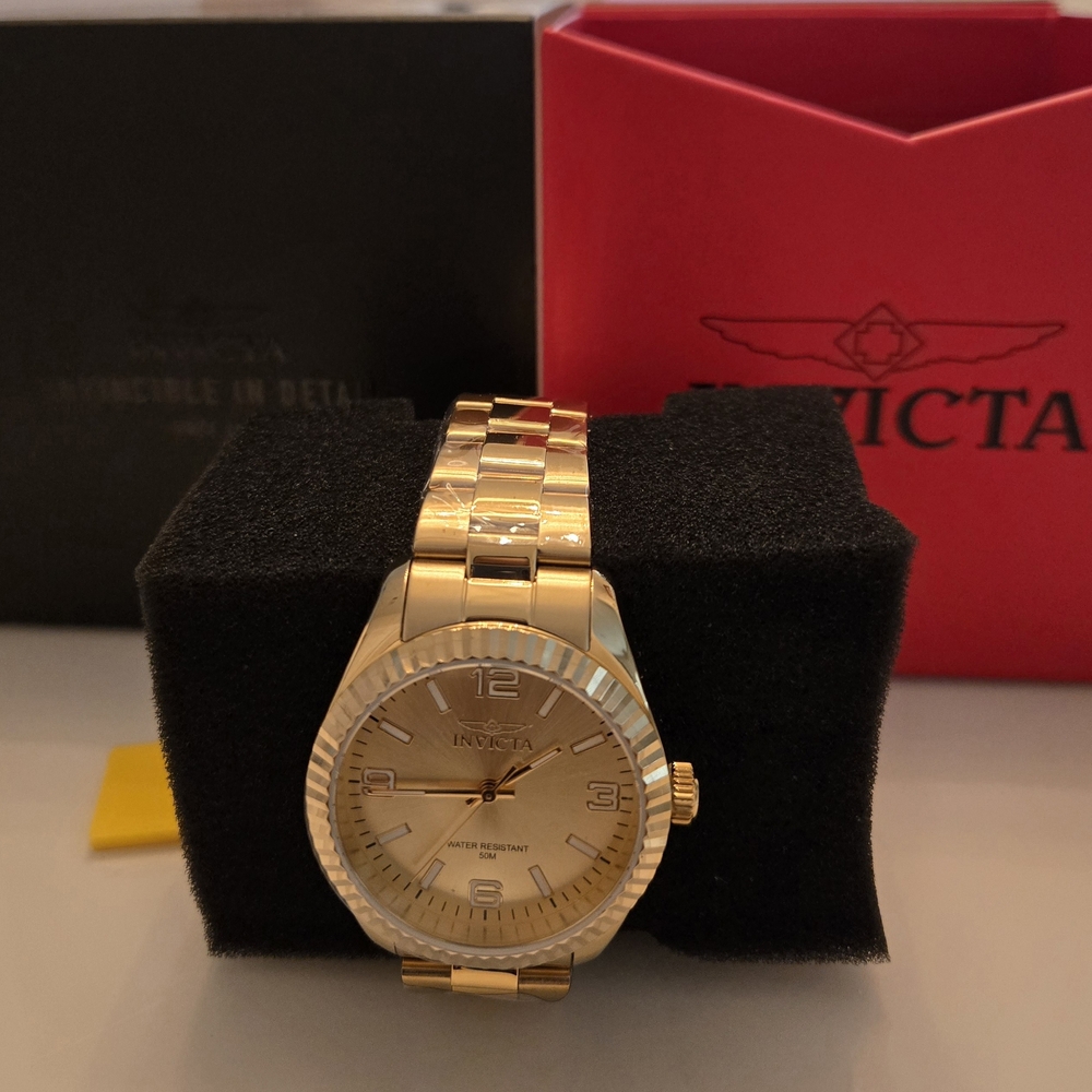Specialty Lady
Model 47475 - Ladies Watch Quartz